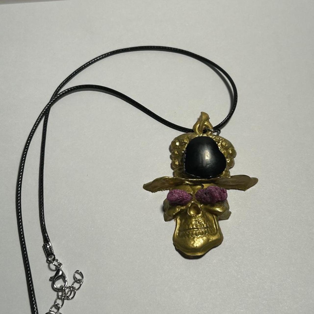 Gold Skull Hat Necklace – Honeycomb Ruby Eyes & Black Heart image 6