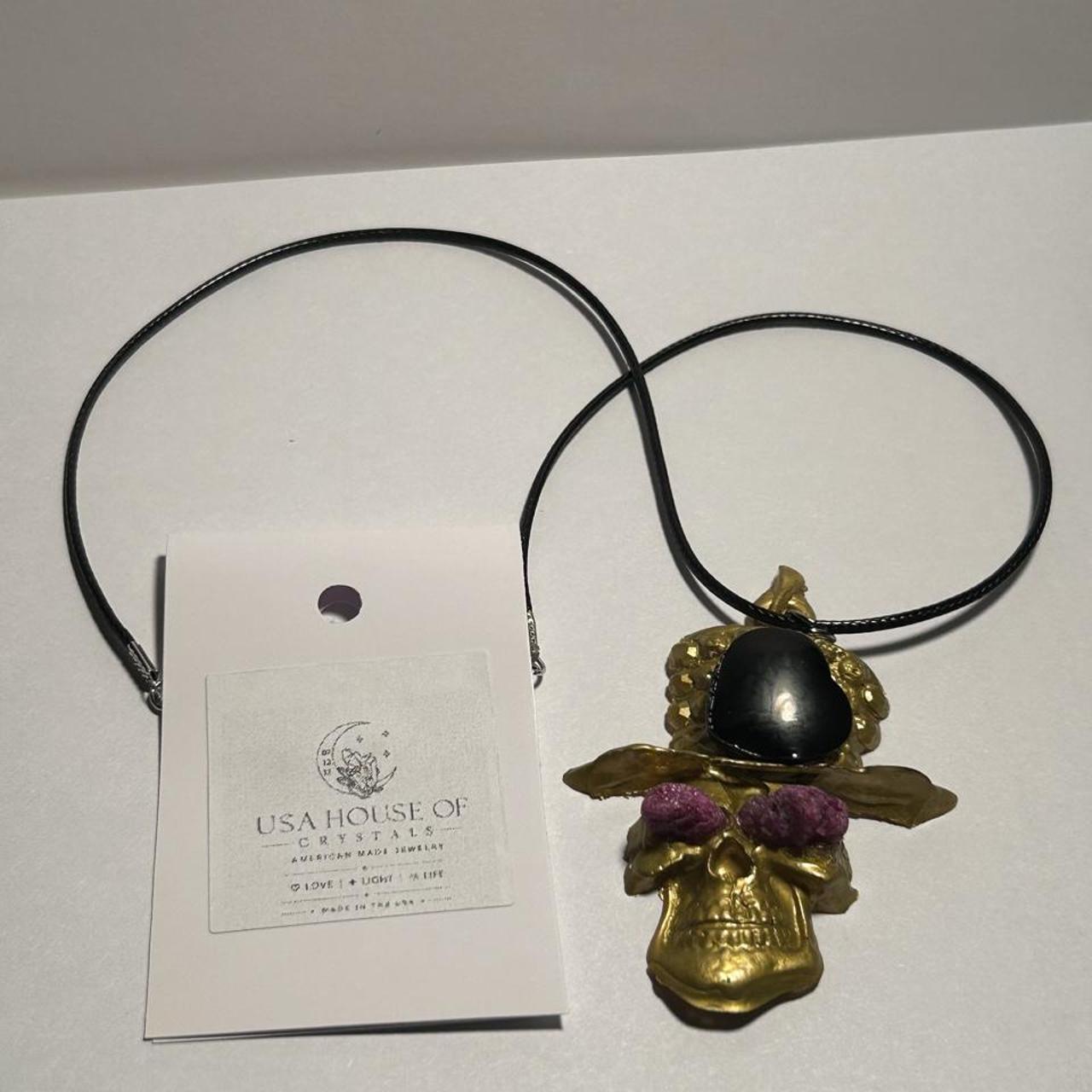 Gold Skull Hat Necklace – Honeycomb Ruby Eyes & Black Heart image 3